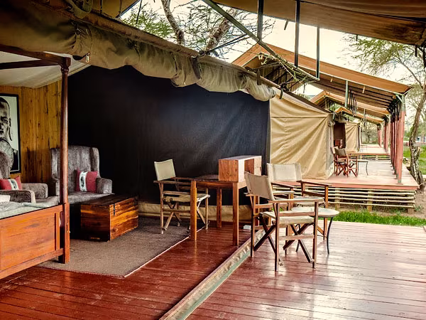 TANAPA Bandas & Camping